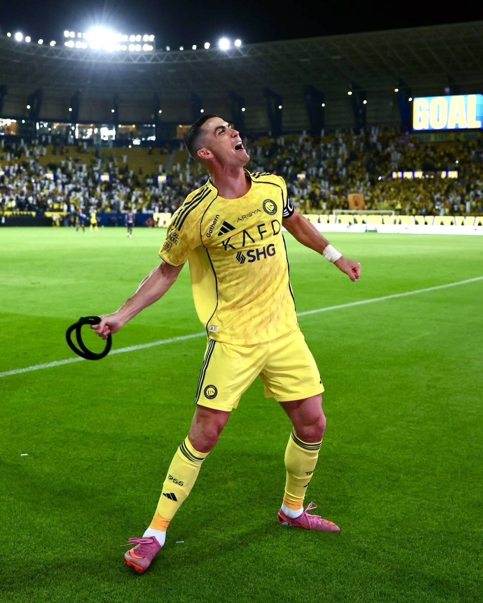 C罗连续十五场比赛得分超过惊险取胜,瑞士队挑战极限!的简单介绍 C罗连续十五场比赛得分超过惊险取胜,瑞士队挑战极限!的简单介绍