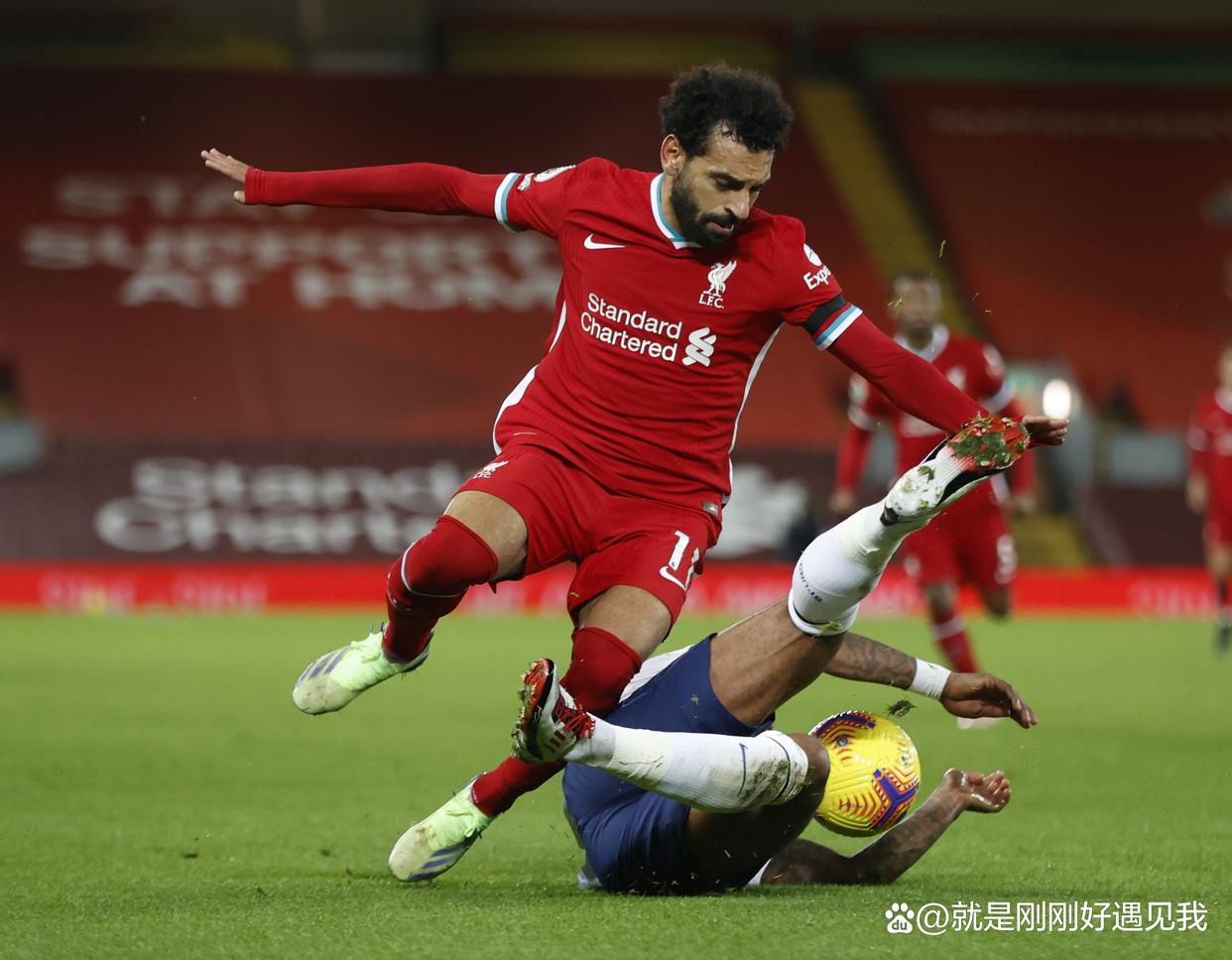 莱万多夫斯基连续五场比赛得分超过败北，利物浦挑战极限！的简单介绍